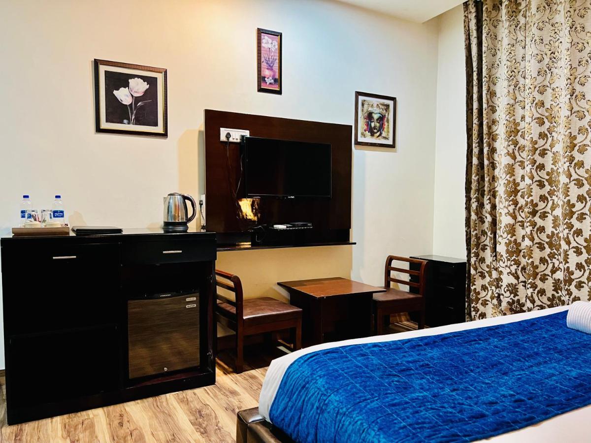 Eagle Nest Dharamshala Hotel Bagian luar foto